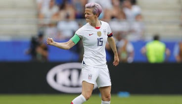 usatsi-12949052-megan-rapinoe-1st-pk-goal-uswnt-2019-ww-c-r16-1400.jpg