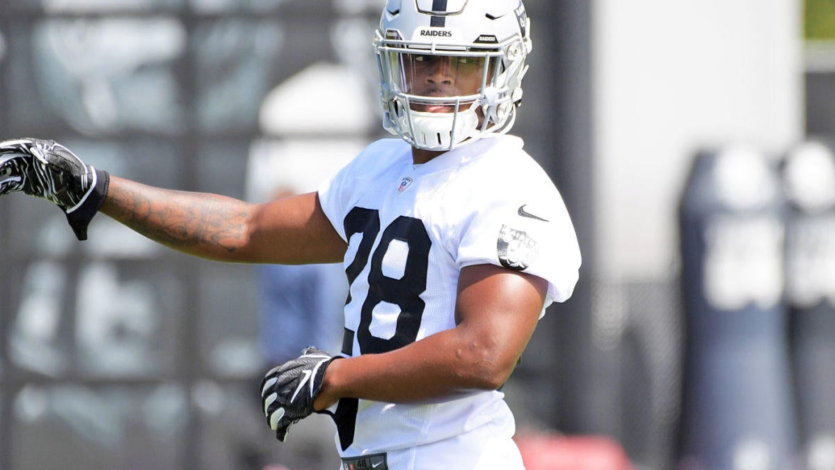 Raiders running back Josh Jacobs fooled fantasy football players with  pregame message