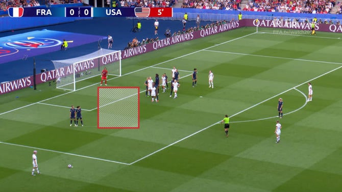 rapinoe-kick.jpg