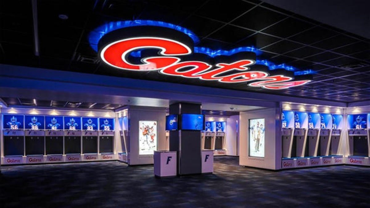 Look Florida Football Unveils Freshly Renovated Locker Room Facility Ahead Of 2019 Season Cbssports Com