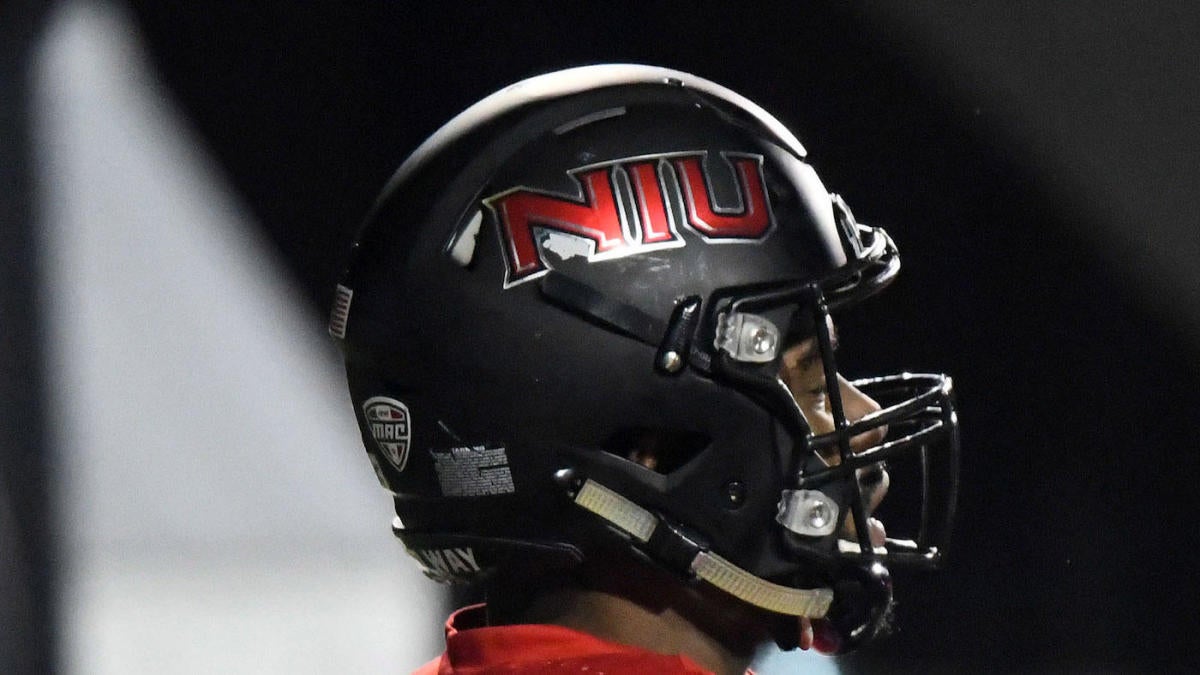 PHOTOS: NIU, WMU break out alternate uniforms for #MACtion 