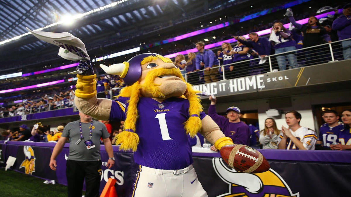 Minnesota Vikings on CBS Sports - GAME DAY. Go Minnesota Vikings!!  #BeatTheBears