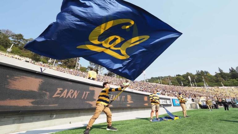 NCAA Football: North Carolina at California