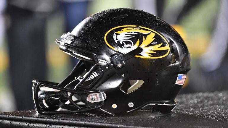 NCAA Football: Wyoming at Missouri
