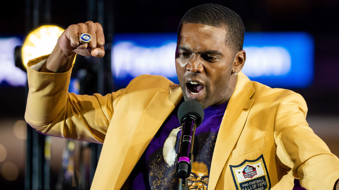 randy-moss-hall-of-fame.png