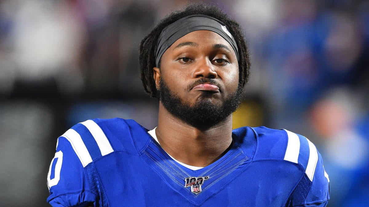 Colts continue running back roulette, place D'Onta Foreman on IR ...