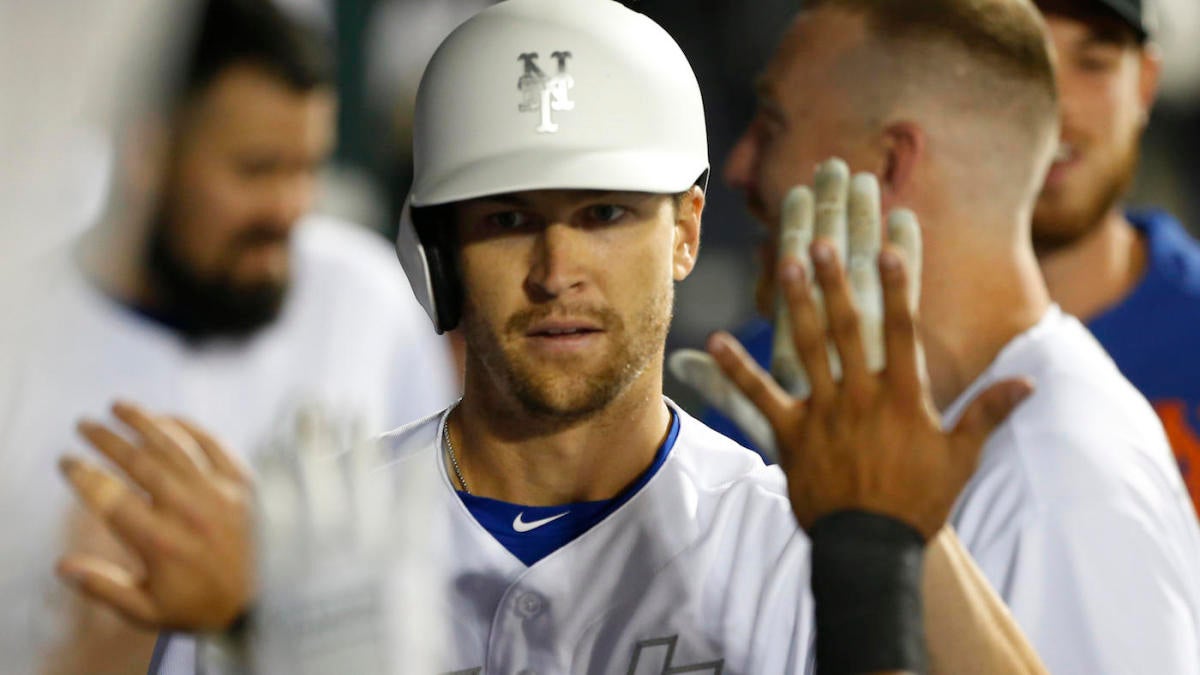 Mets' Jacob deGrom makes history at the plate and on the mound