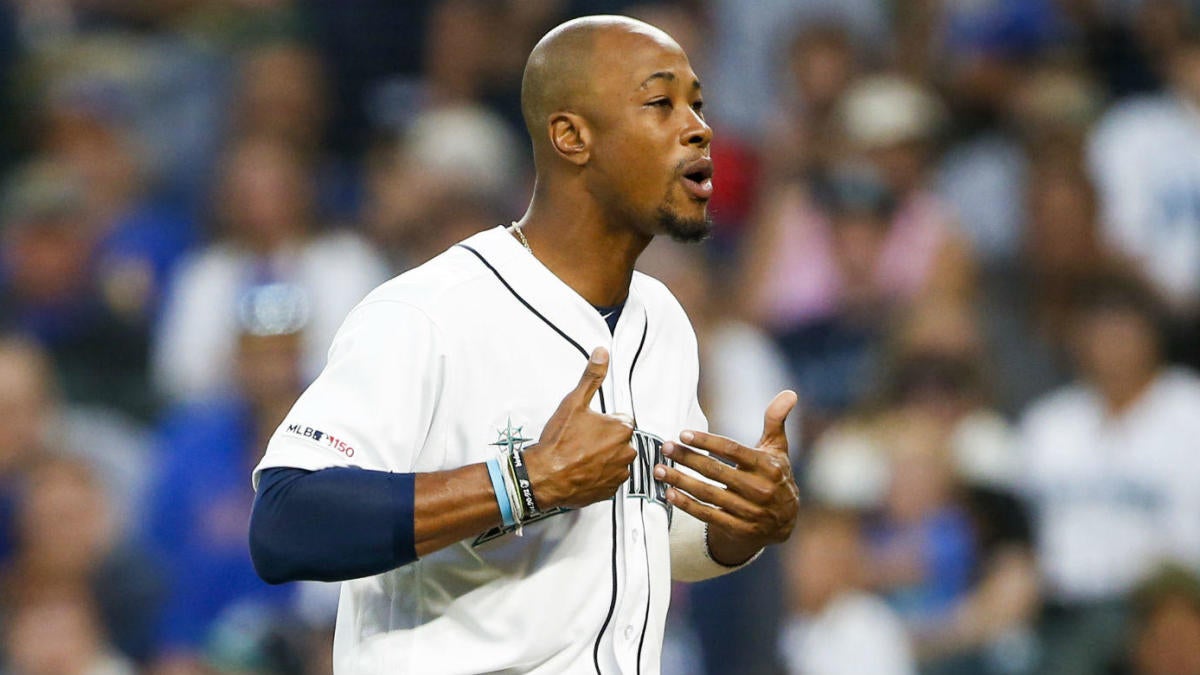 OTD in 2018, the @Mariners broke out their sleeveless Turn Ahead