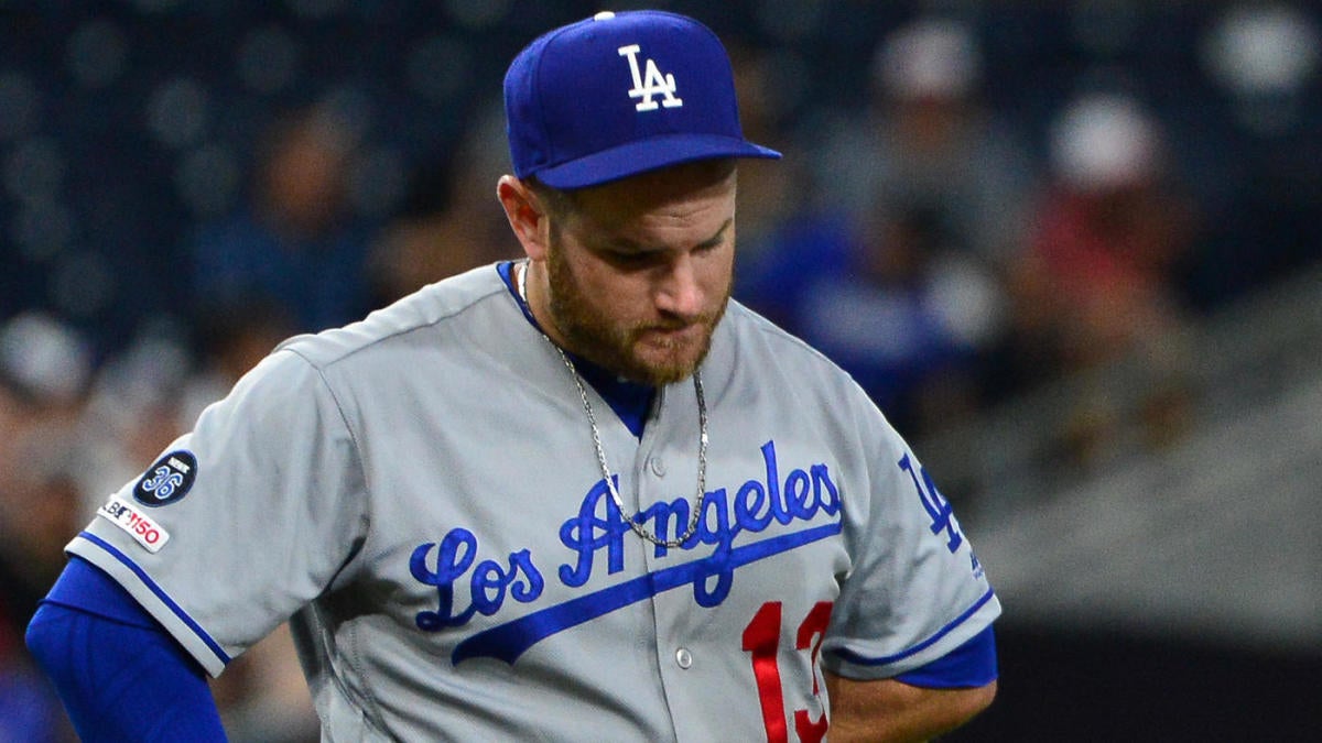 Dodgers slugger Max Muncy exits game after being hit on the wrist with ...