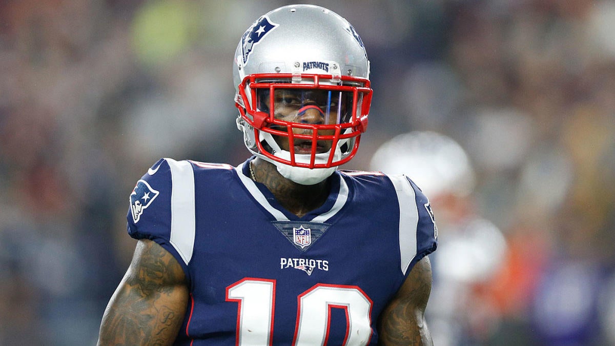 Patriots' Josh Gordon Reveals He's in Foxborough [PHOTO]