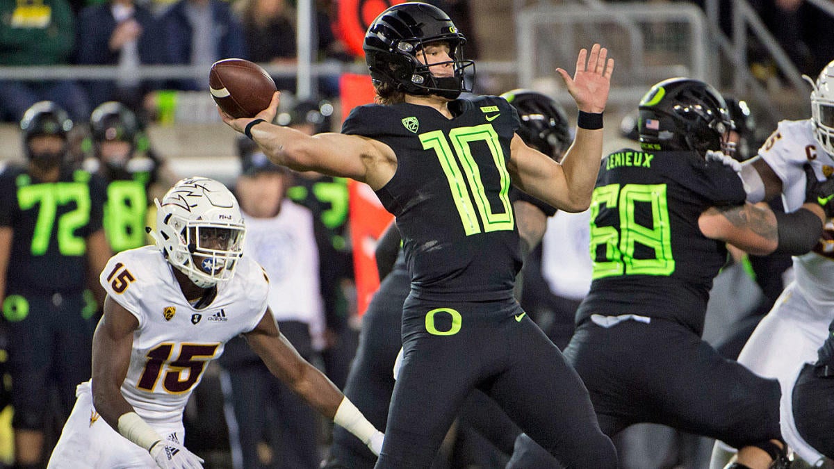 Oregon QB Justin Herbert's First NFL Audition Ends With Mixed