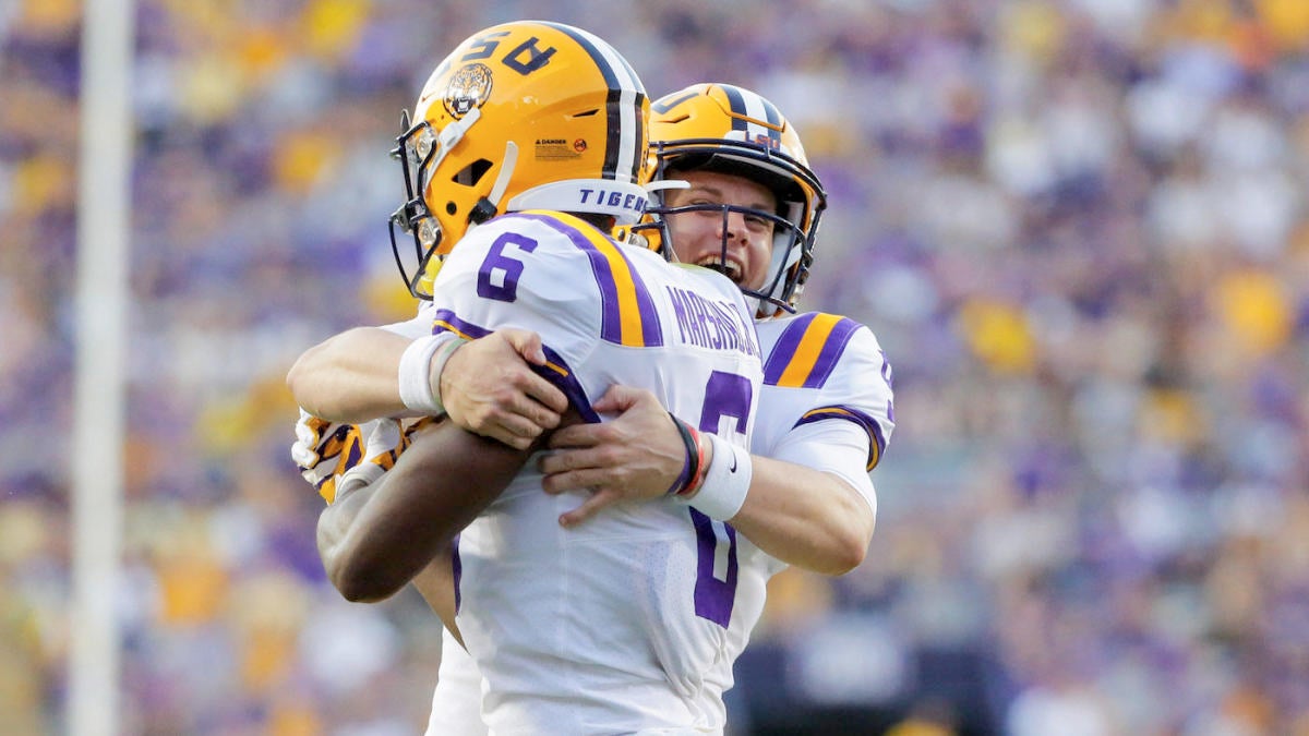 College football picks, schedule: Predictions against the ...