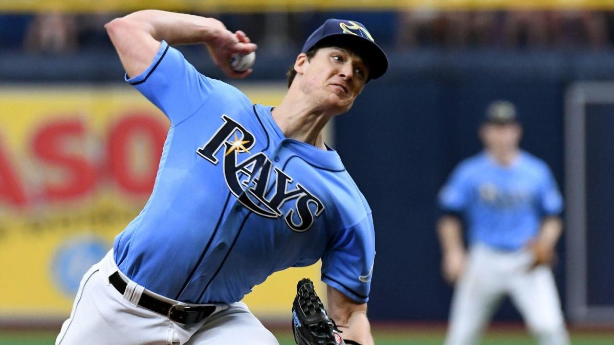 FOX Sports: MLB on X: Tyler Glasnow left tonight's game in the 6th inning  after an apparent injury to his non-throwing hand.   / X