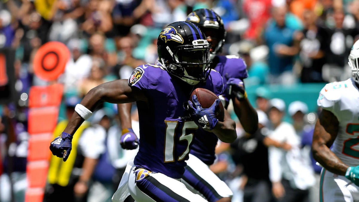 Fantasy Football Week 2 Early Waiver Wire Tyreek Hill S Injury Creates Opportunity Cbssports Com