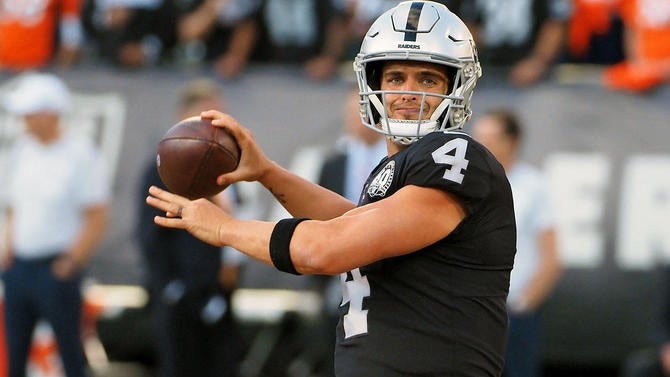 derek-carr-raiders.jpg