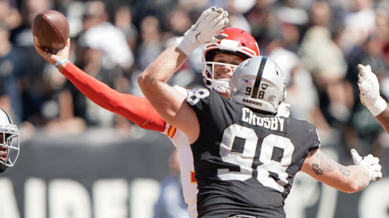 NFL: Kansas City Chiefs at Oakland Raiders