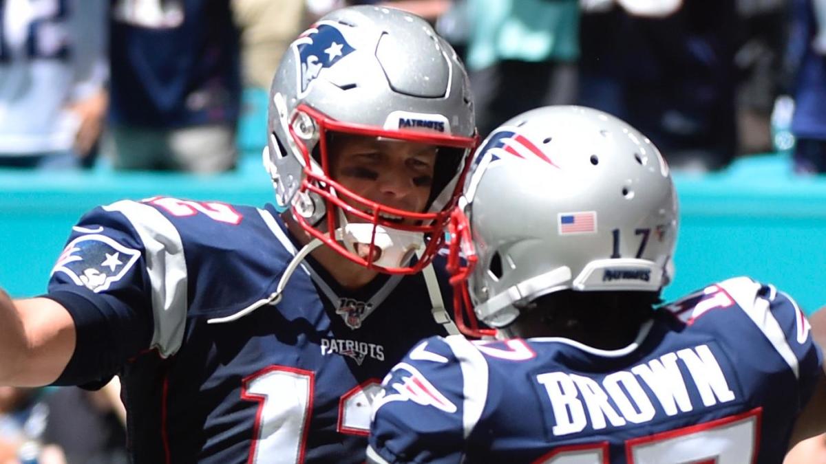 Tom Brady denies he's risking reputation for new Bucs receiver Antonio Brown, Sports