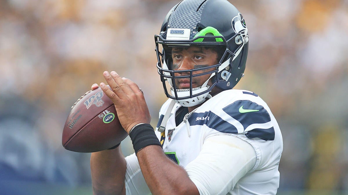 Seahawks' Russell Wilson Says He's a Better Baseball Player Than