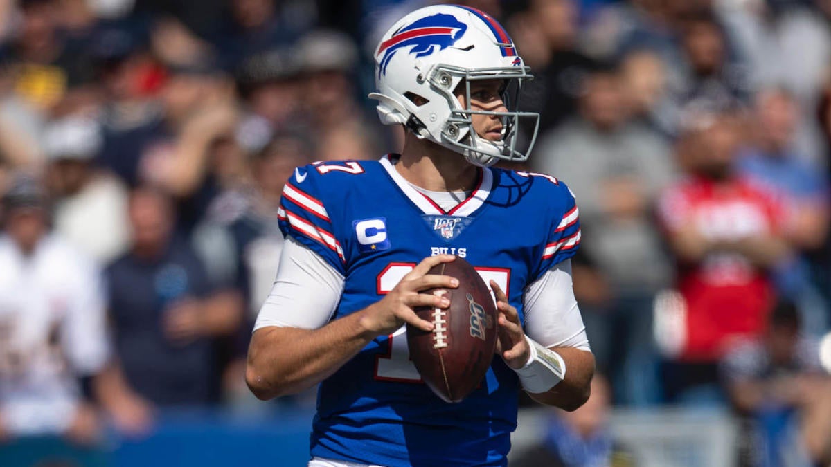 Josh Allen takes note of reporter after Bills offense gets called out  (Video)