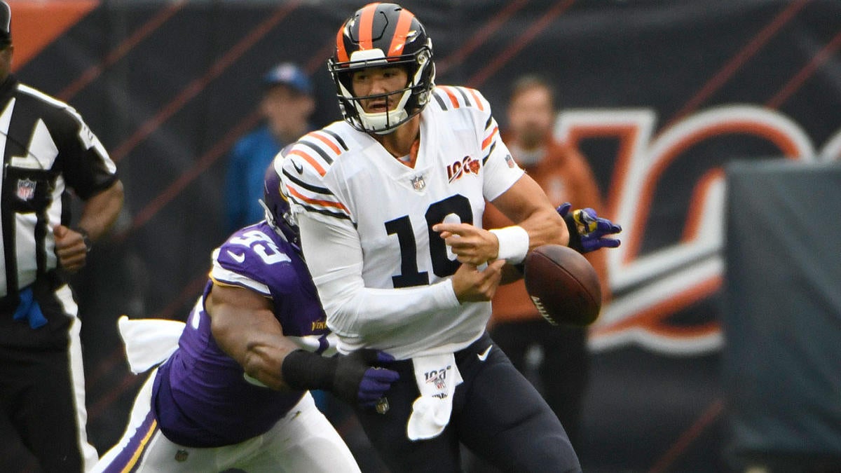 Minnesota Vikings 6-16 Chicago Bears: Mitchell Trubisky injured