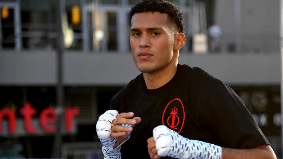 WBC champion David Benavidez misses weight for fight with Roamer Alexis  Angulo, drops title - CBSSports.com