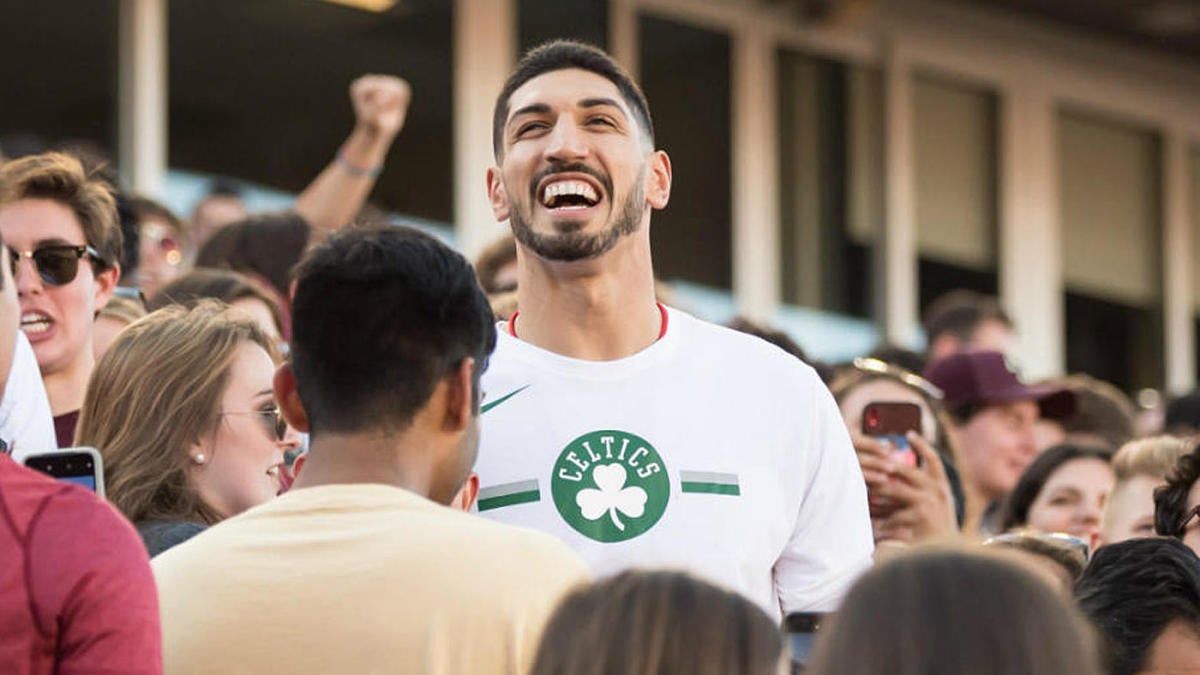 Celtics' Enes Kanter says that his father, Mehmet, has been released