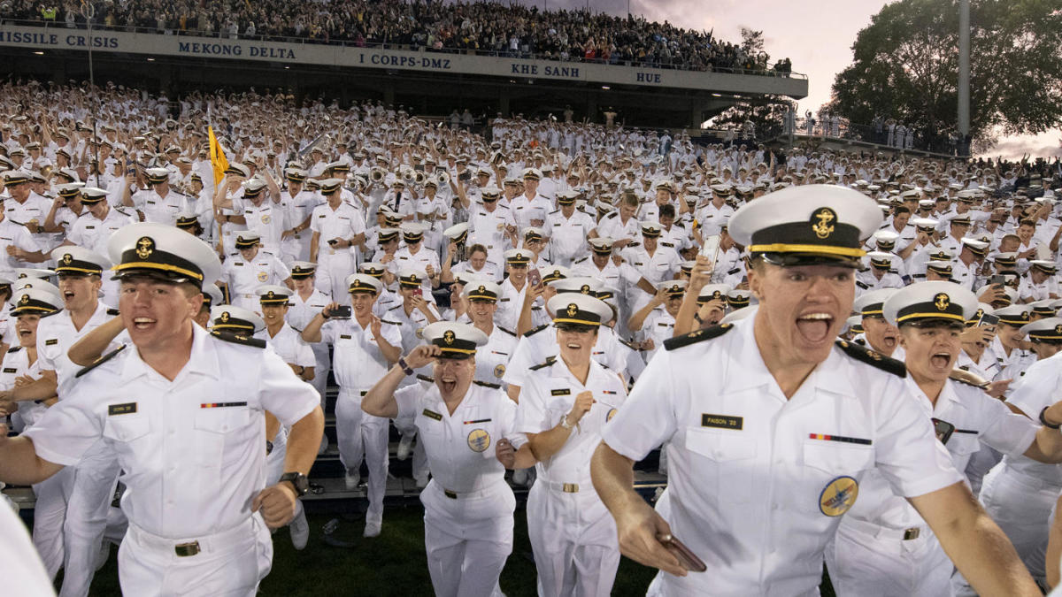 Watch Navy Midshipmen Storm The Field After Taking Down Air Force With Wild Comeback Cbssports Com