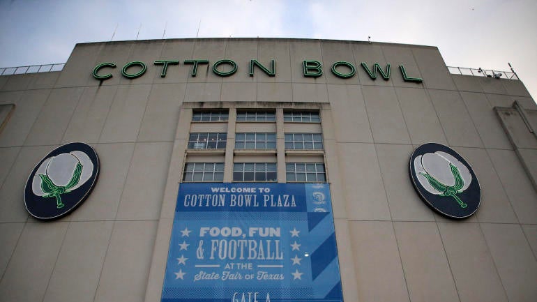 NCAA Football: Texas at Oklahoma