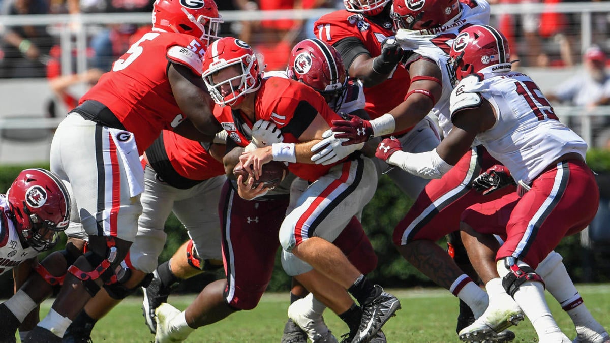 Columbia, SC, USA. 8th Sep, 2018. Bulldogs running back D'Andre Swift (7)  silences the crowd after a touchdown in the SEC matchup between the Georgia  Bulldogs and the South Carolina Gamecocks at