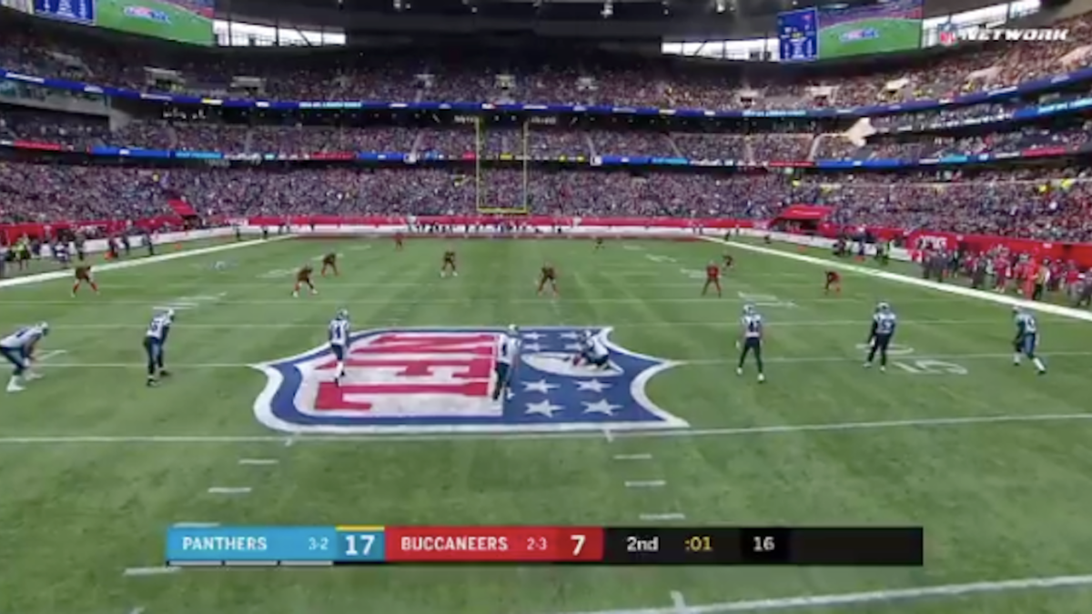 Panthers Take Advantage Of Rarely Used Fair Catch Kick Rule To Try 60 Yard Field Goal Against Buccaneers Cbssports Com