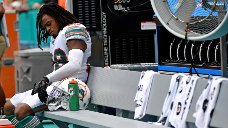 NFL: New England Patriots at Miami Dolphins