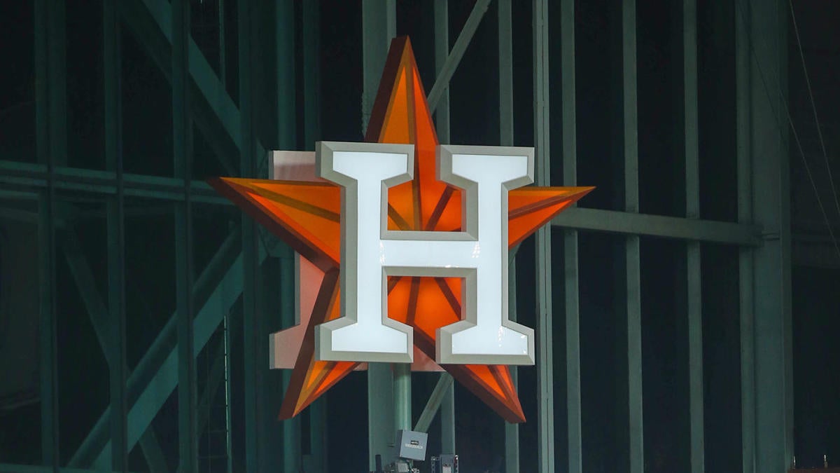 No faking it: Astros' real-life World Series items unveiled at