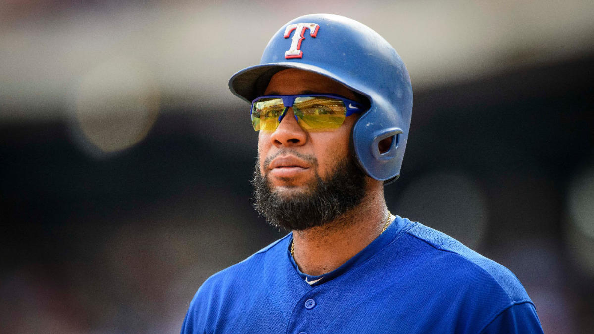 Elvis leaving Texas: Rangers deal Andrus to A's for DH Davis
