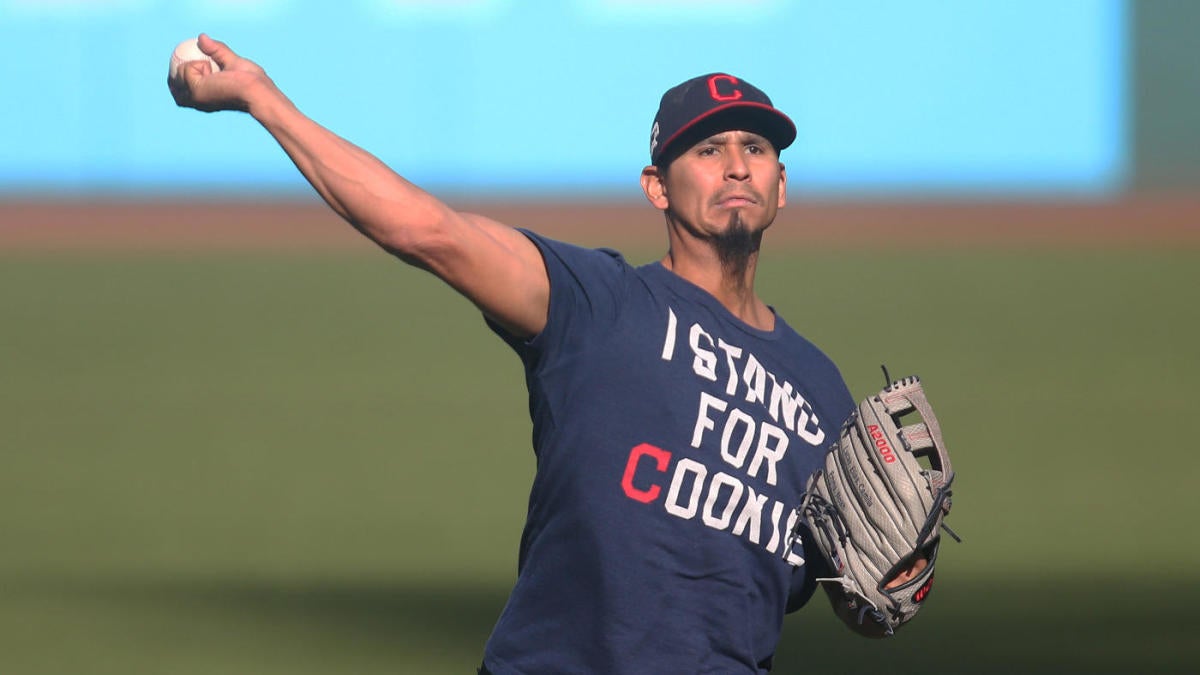 Carlos Carrasco wins 2019 Roberto Clemente Award - Latino Baseball