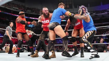 roman-reigns-brock-lesnar-wwe-smackdown.jpg