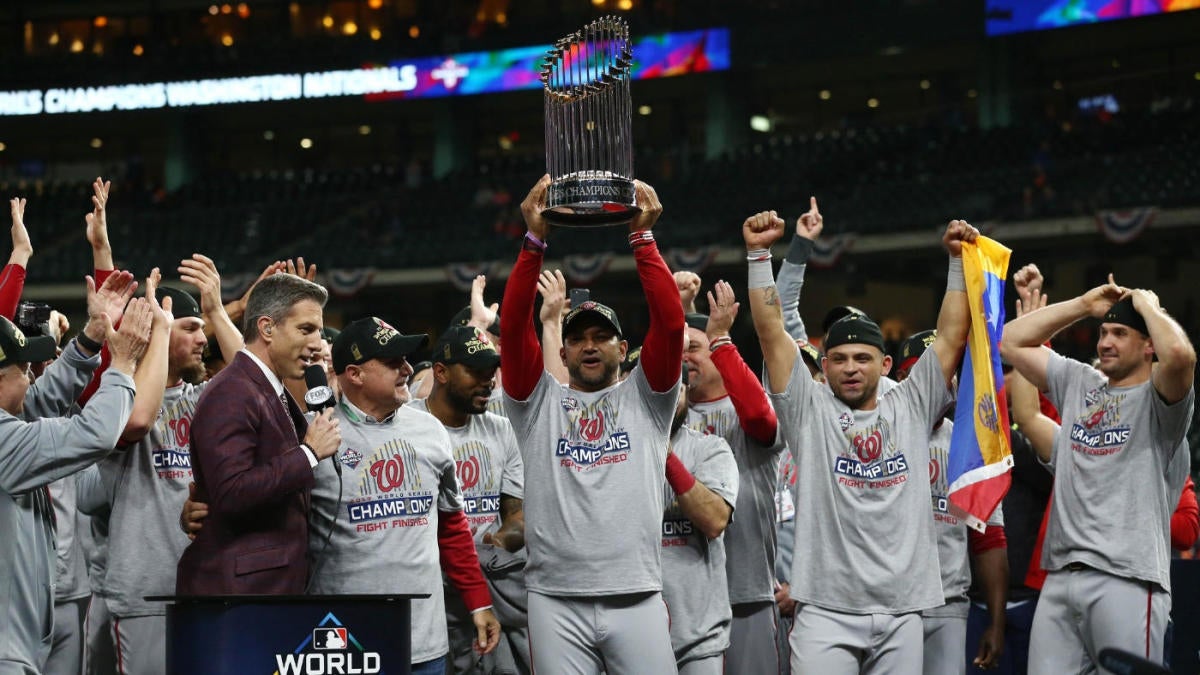 Nationals' Dave Martinez delivers World Series celebration speech