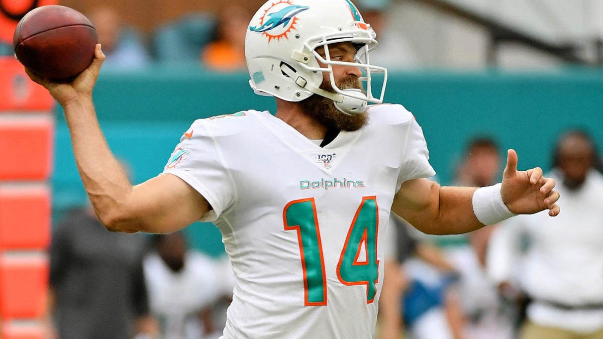 NFL notes: Dolphins sign veteran QB Ryan Fitzpatrick to a two-year