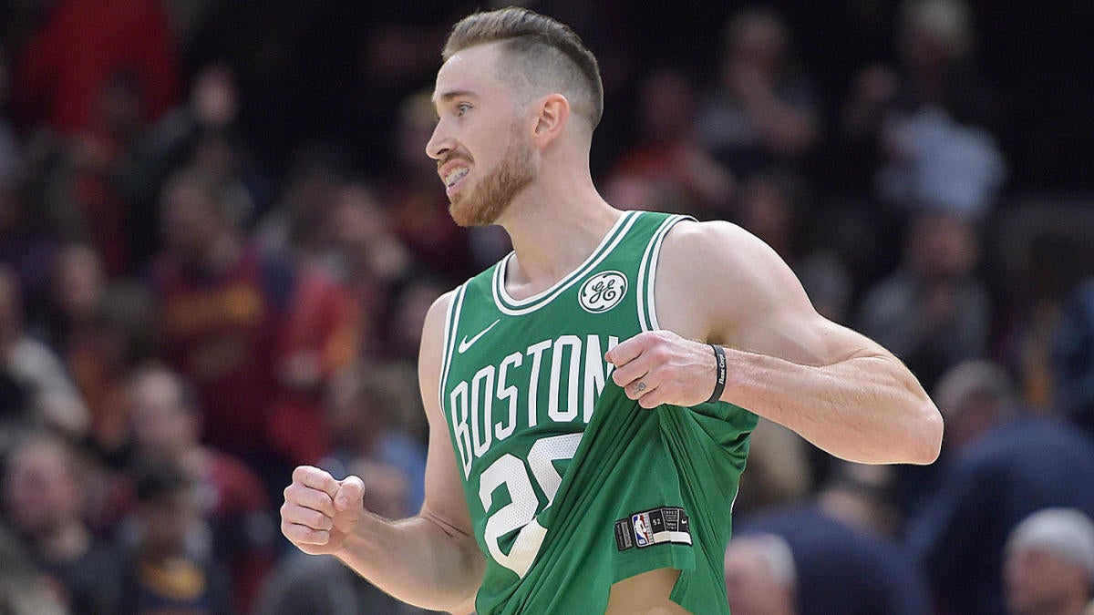 Celtics star Gordon Hayward breaks hand; out indefinitely