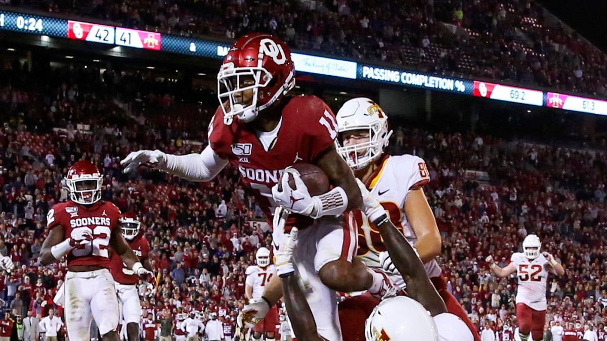 College football scores, top 25 rankings, NCAA games Oklahoma survives