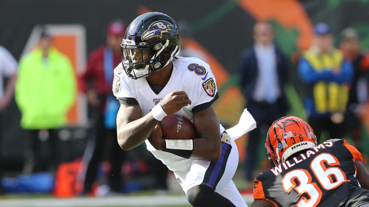 Lamar Jackson on pace to break QB Fantasy scoring record, here's how his numbers stack up in a 16-game season