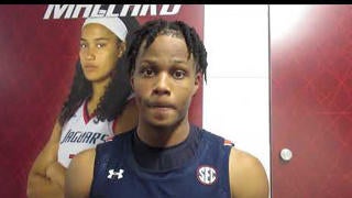 Auburn Freshman Has Big Night In Road Win