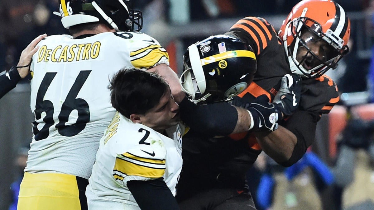 Reacting to Myles Garrett striking Mason Rudolph with helmet in  Browns-Steelers brawl