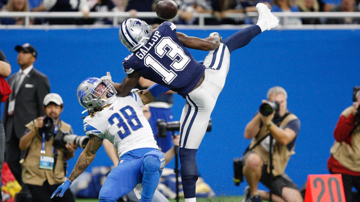 Wide receiver Michael Gallup of the Dallas Cowboys smiles