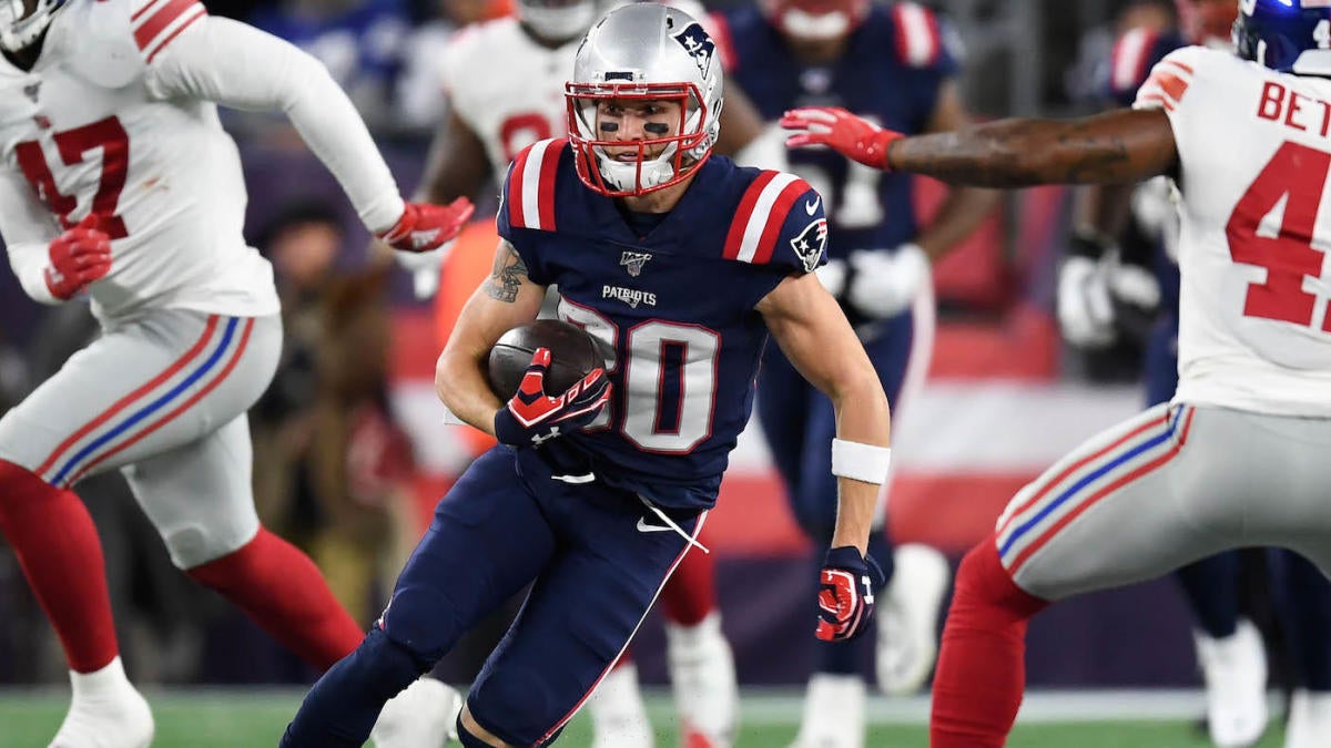 New England Patriots wide receiver Gunner Olszewski (80) warms up before  taking on the New York Giants in an NFL preseason football game, Sunday,  Aug. 29, 2021, in East Rutherford, N.J. (AP