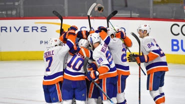 NHL: New York Islanders at Philadelphia Flyers