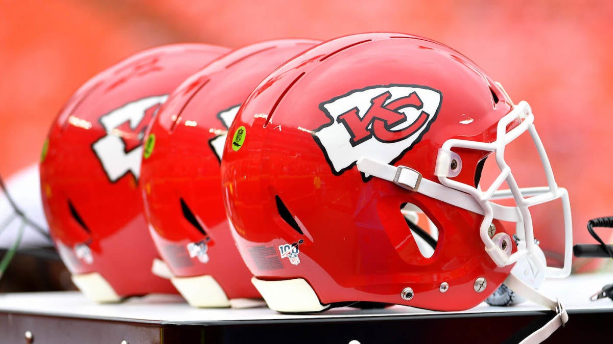 Kansas City Chiefs nearly had to forfeit game, after equipment came to N.J.  instead of New England 