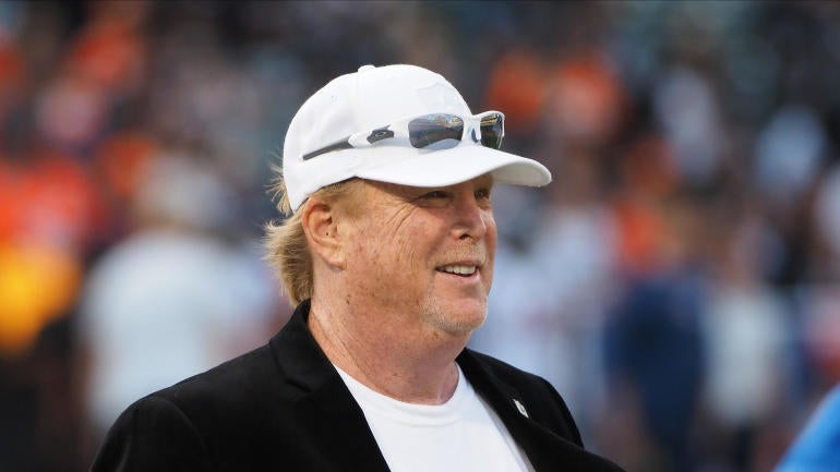 NFL: Denver Broncos at Oakland Raiders