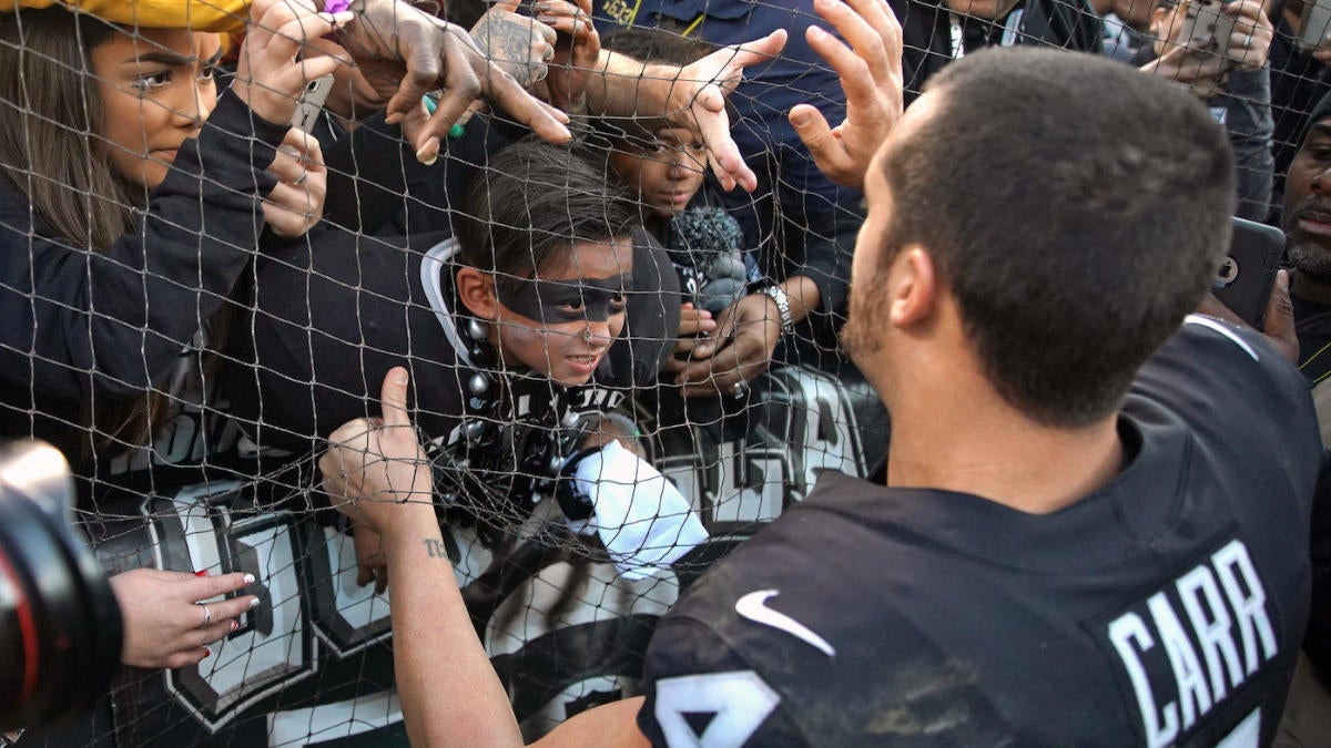 Raiders booed by fans after final game in Oakland (video) - Sports