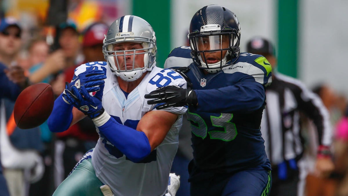 New LB Malcolm Smith Makes Cowboys Practice Debut [LOOK]