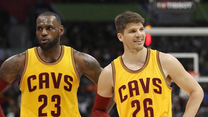 korver-lebron.jpg